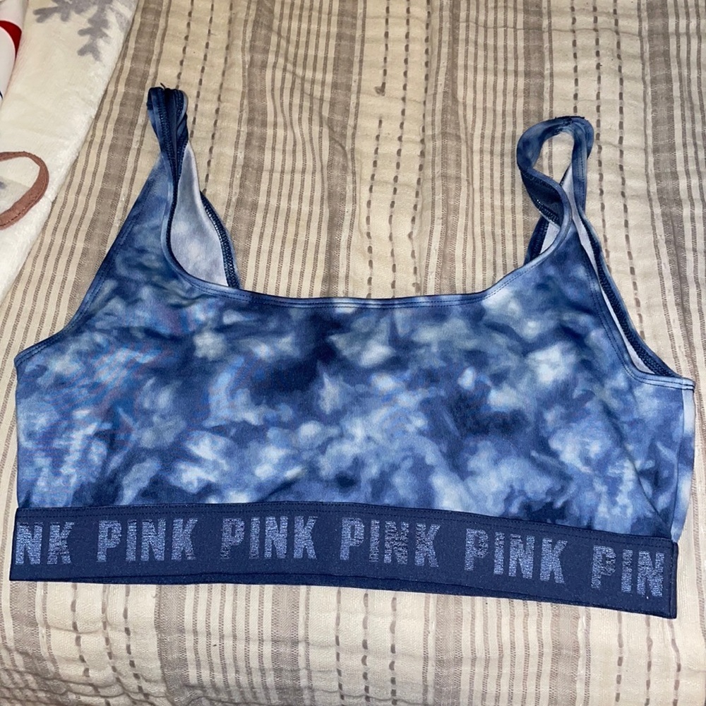 Size medium VS pink sports bra